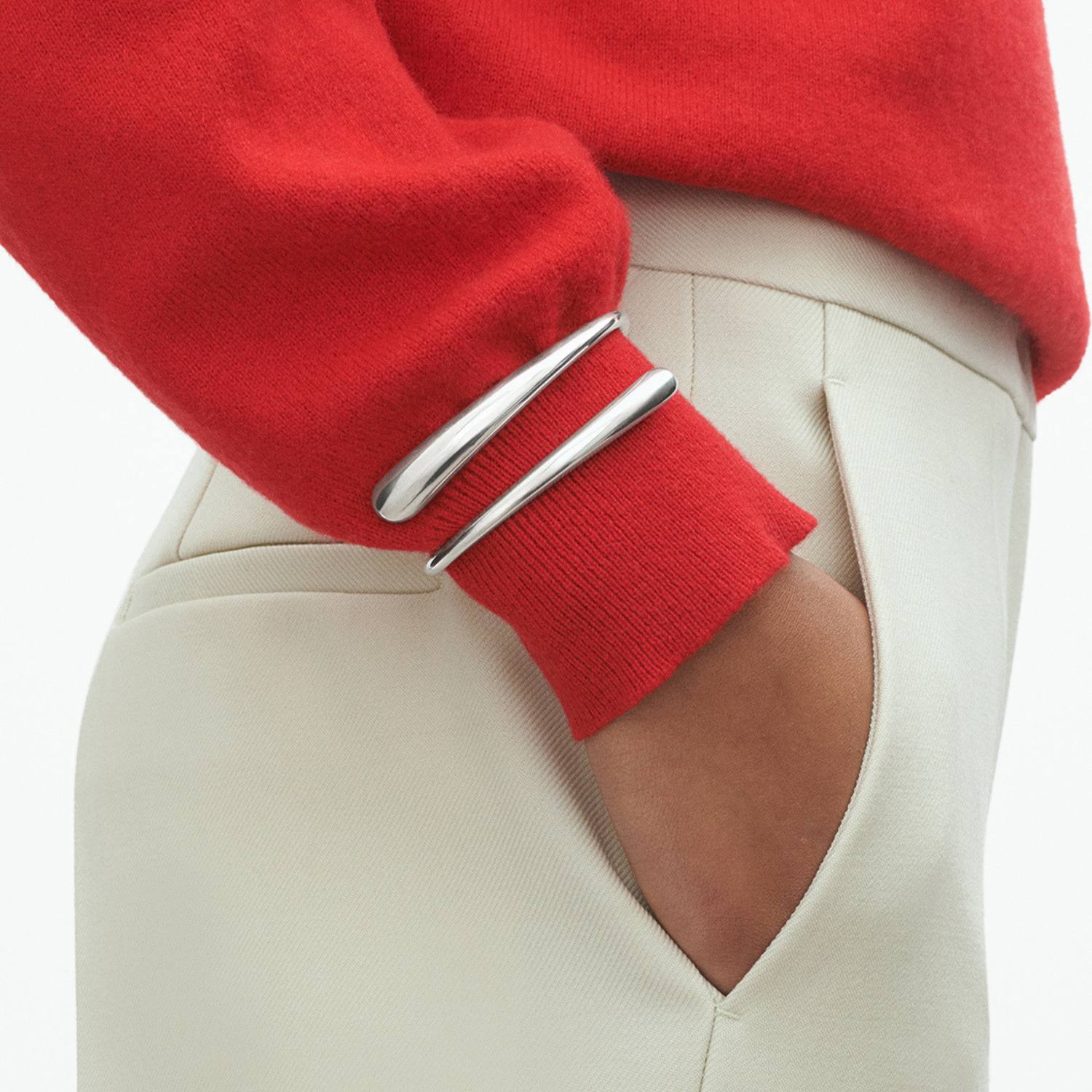 DETAIL243890
